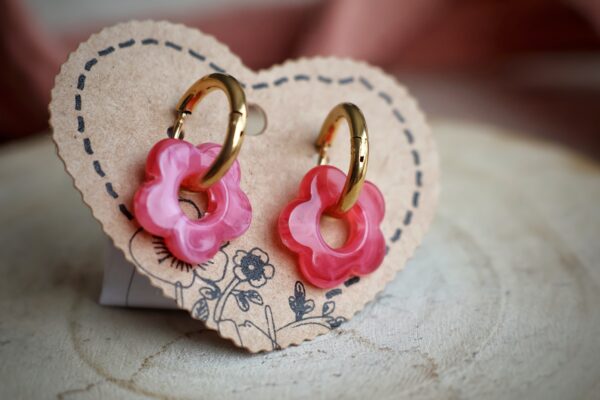 Anneaux d'oreilles Fleurs roses